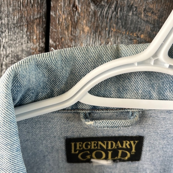Men's Vintage Legendary Gold Faded Blue Jean Jacket - Picture 5 of 6